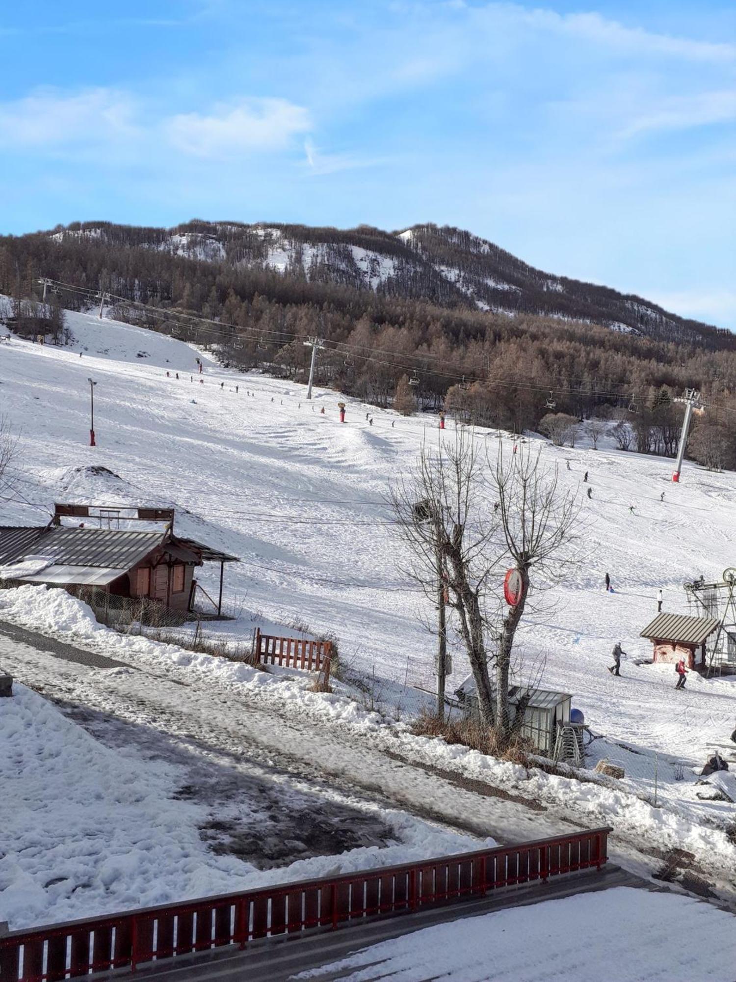 Studio a Allos a 100 m des pistes avec balcon amenage Extérieur photo